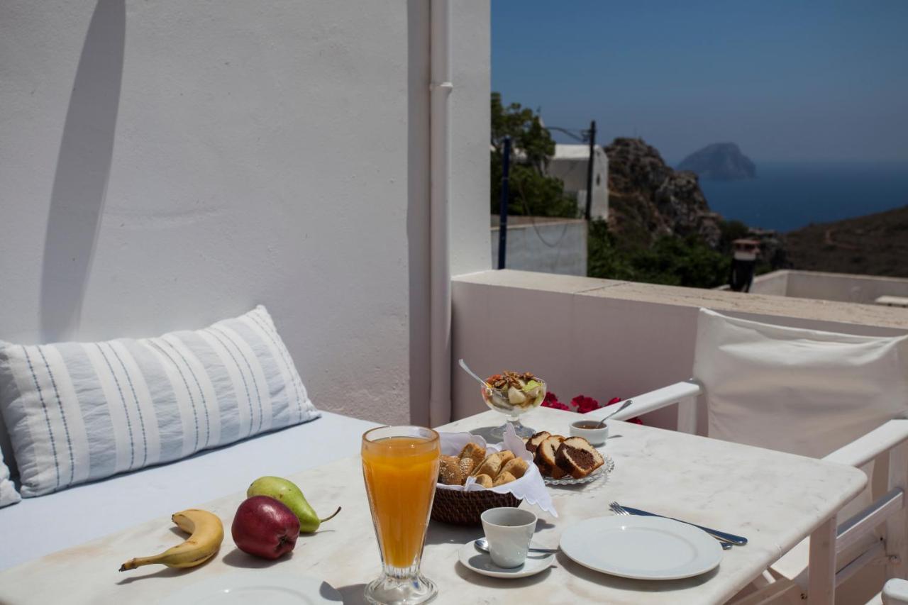 Nostos Guesthouse Kýthira Exteriör bild