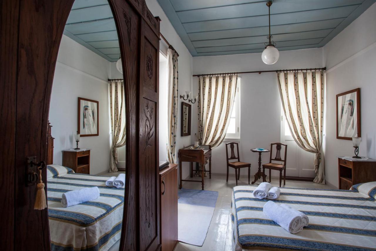 Nostos Guesthouse Kýthira Exteriör bild