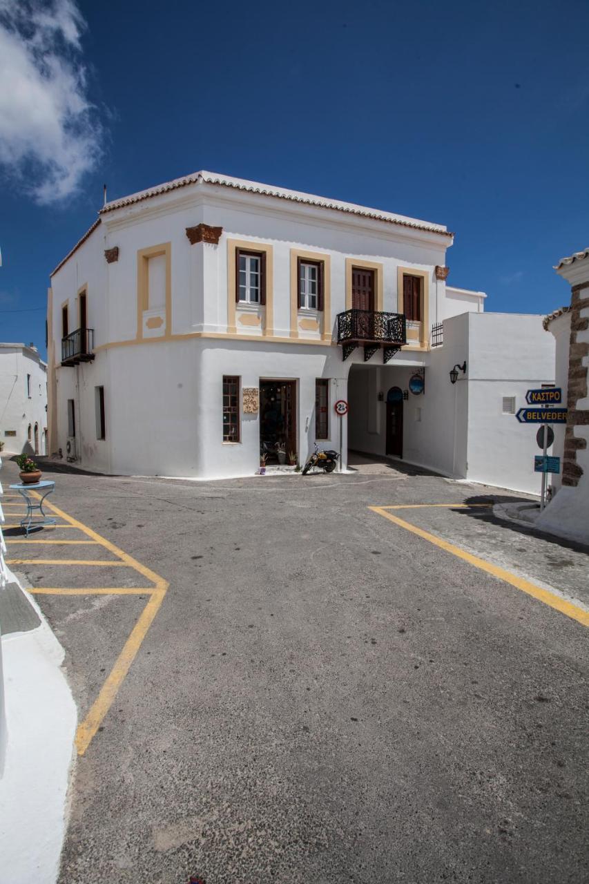 Nostos Guesthouse Kýthira Exteriör bild